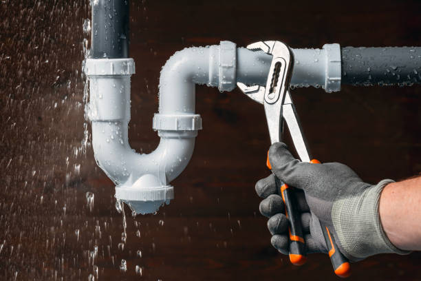 Professional Gas Line Repair technician working in Junction City, OH